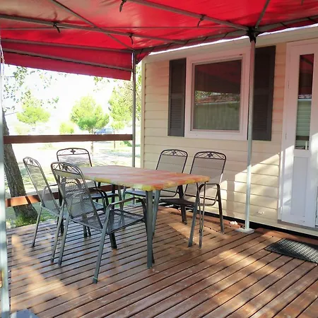 Pisak - Mobile Homes By The Sea Vakantiepark 3*