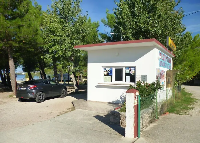 Parco vacanze Pisak - Mobile Homes By The Sea